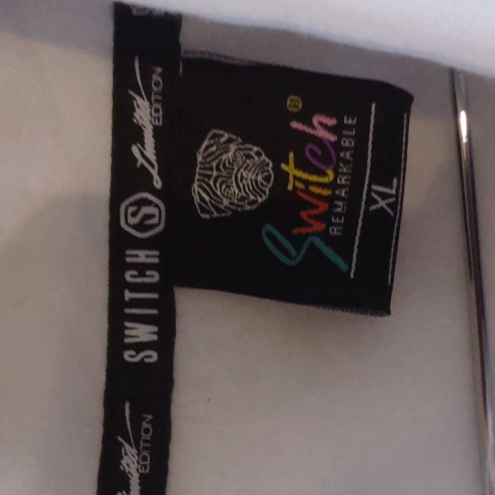 Switch Remarkable | Limited Edition Size XL White Zip Hoodie GUC - Picture 3 of 6